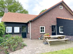Rural house with 2 bathrooms and a garden - Image 2