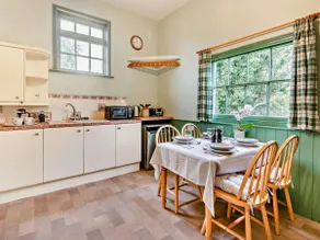 2 Bed in Alford oc-94226 - Image 2