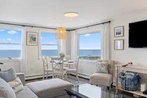 Oceanfront home w/Amazing Views, Hottub! Sleeps 10 - Image 4