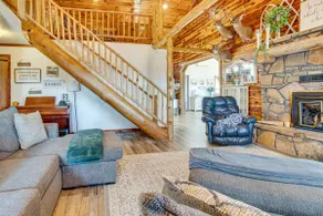 Expansive Mountain Home Rental w/ Yard & Fire Pit! - Image 5