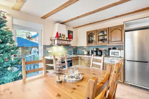 Apartment 'Ferienhaus Fichtelberg Apartement B' with Mountain View, Private Terrace and Wi-Fi - Image 5