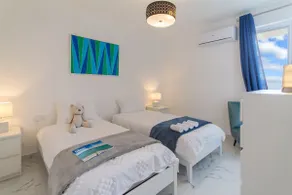 A Sunny Penthouse Modern 2 bdr - Sliema - Happy Rentals - Image 5