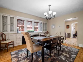 Spacious 3BR home near Downtown Cleveland - Image 2