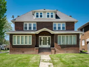 Spacious 3BR home near Downtown Cleveland - Image 5