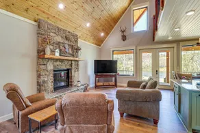 Riverfront Mountain View Cabin w/ Deck & Grill! - Image 4
