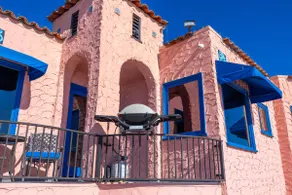 Pink Venetian in Capitola Village - Image 2