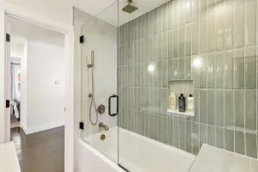 Upscale 5BR/3BA w/ Jacuzzi - Image 2