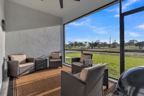 Serene Golf View Retreat - Image 2