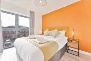 StayZeni, Hardwick House Derby 1 Bed Apartment - Image 2
