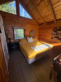 Cabin 4 - Very Romantic, King bed, Full Kitchen - Image 5