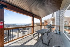 Private Hot Tub, Deck Overlooking Table Rock Lake! - Image 4