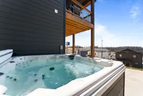 Private Hot Tub, Deck Overlooking Table Rock Lake! - Image 3