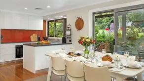 Satinwood – classic & central hideaway - Image 2