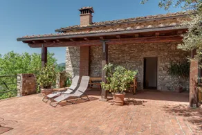 Barn - Image 2