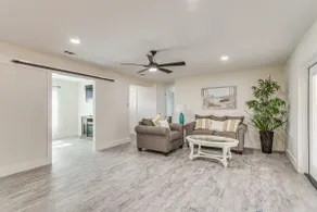 Modern Pensacola Home ~ 6 Mi to Beach! - Image 5