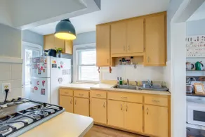 WFH-Friendly Abode w/ Home Gym in Cleveland - Image 2
