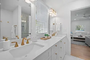 Newly Renovated Coastal Cottage - Downtown Beaufort - Image 3