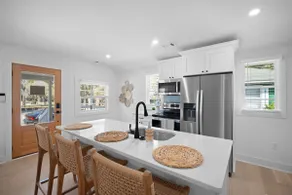 Newly Renovated Coastal Cottage - Downtown Beaufort - Image 2