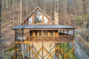 Wildlife & Views! Fall Colors, Hot Tub, Games! - Image 2