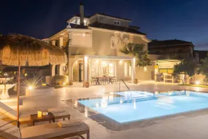 Porta Verde Luxury Residence, By TK Premium Stays - Image 2