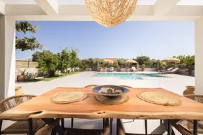 Porta Verde Luxury Residence, By TK Premium Stays - Image 3