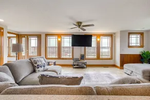 Waterfront Buckeye Lake House: Deck + Views! - Image 5