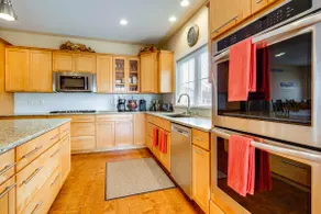 Spacious South Bend Home - Walk to Notre Dame! - Image 2