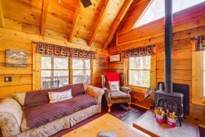 Cozy Family Cabin w/ Hot Tub - 10 Mi to App State! - Image 3
