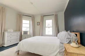 Updated 2BR, 5min/NWMC, 5min/Dwntwn, Prvt Parking - Image 3