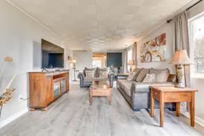 Family-friendly Ontario Home in Central Location! - Image 4