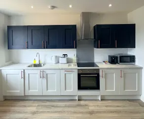 Luxury Norwich City Centre Apartment - Free Parking - Image 3