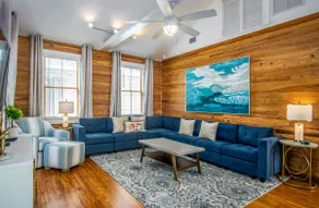 The Perch on Duval- Hip & Modern Duval Suite - Image 3