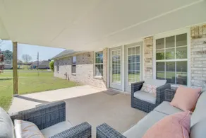 2 Mi to Grand Lake: Grove Home w/ Fenced-in Yard - Image 3