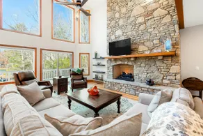 Spacious lake home, firepit, fireplaces, pool - Image 3