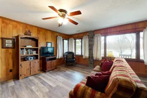 Casual Lake View Escape, free WiFi, & Full Kitchen - Image 4