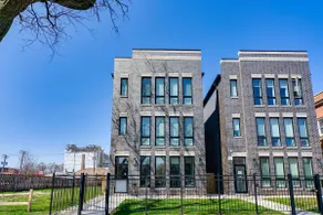 7 Mi to Downtown: Luxe Chicago Condo - Image 3