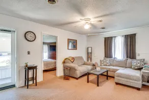 Harrisburg Home w/ Private Yard + Screened Porch! - Image 5
