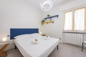 JOIVY Blissful Flat for 6, Close To The Beach - Image 3