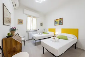 JOIVY Blissful Flat for 6, Close To The Beach - Image 4