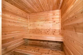 RiverWest Vista - Hot Tub -Sauna -Riverfront -Dogs - Image 5