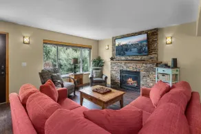 Walk to Old Mill & River | Dog-Friendly, Fire Pit - Image 4