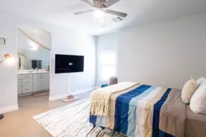 103 · Swimming Pool | Garage Parking | Sleeps 6! - Image 4