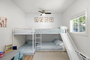 Lakeshore Living - Private Beach, Sleeps 16! - Image 5