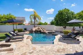 2 Separate Game Rooms, Heated Pool, Spa, Basket Ball, Putt-Putt, Trampoline! - Image 3