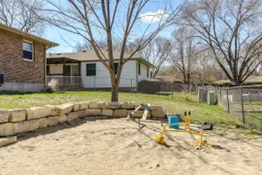 Family-friendly Lincoln Home w/ Sandbox & Grill! - Image 3