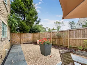 Oasis Cottage - Image 2