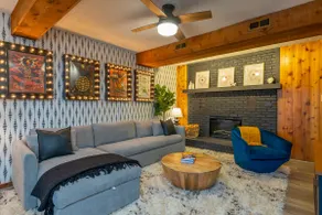 Game Room & Mini Golf Hot Tub Fire Pit - Image 5