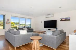 The Keel Retreat - Port Geographe - Image 3