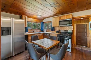Reed's on the River Cabin 8 - Image 5