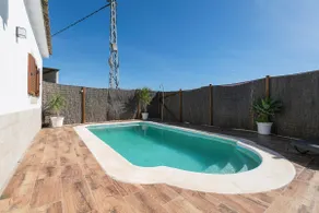 Casa Roja - Image 2